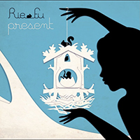 Rie fu - Present (Single)