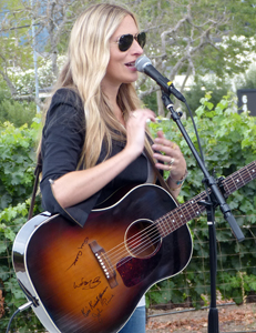 Holly Williams