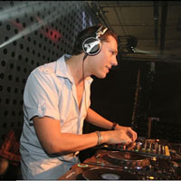 Tiësto - Club Life 239 (2011-10-30, Hour 1)