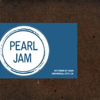 Pearl Jam - 2009.10.07 - Gibson Amphitheatre, Universal City (Los Angeles), California (CD 1)