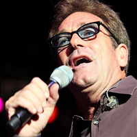Huey Lewis And The News - Live at The Greek Theater, Los Angeles, CA