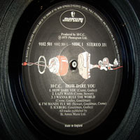 10CC - How Dare You! (Vinyl)